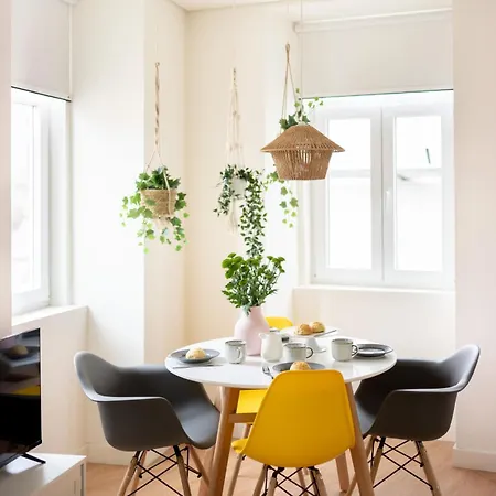 Monsanto Hill House - No 571 1d Апартаменти *