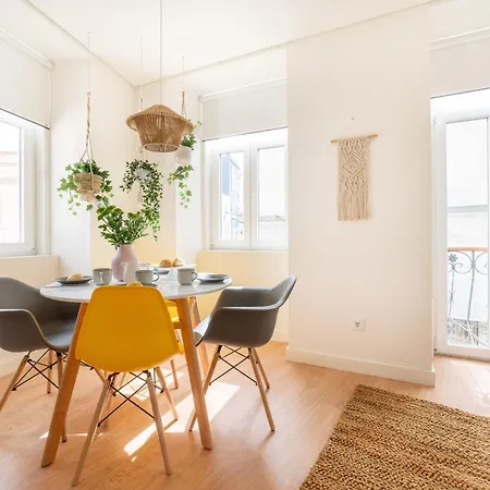 Monsanto Hill House - No 571 1d *